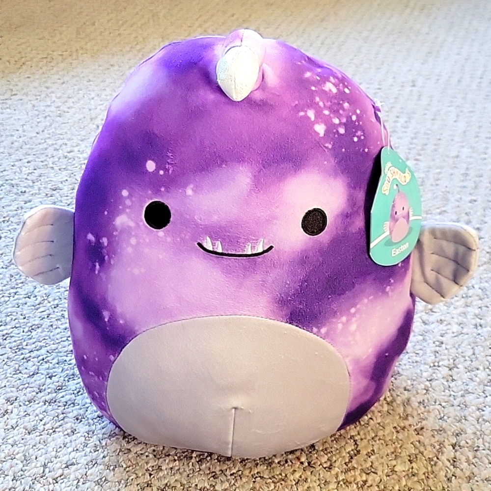 SQUISHMALLOW - EASTON THE LANTERN ANGLERFISH